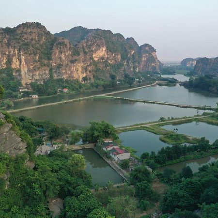 Trang An Pristine View Homestay นิญบิ่ญ ภายนอก รูปภาพ