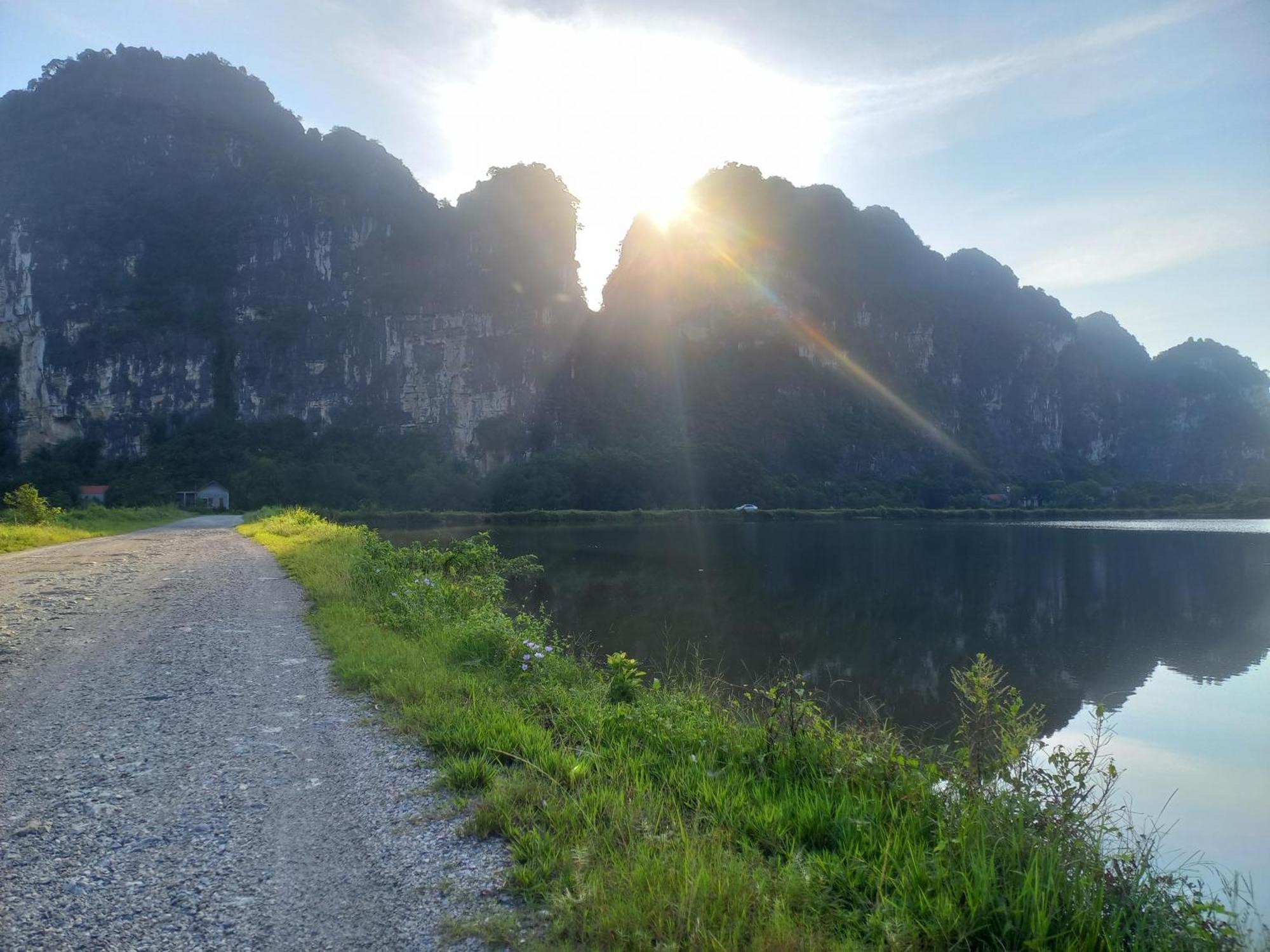 Trang An Pristine View Homestay นิญบิ่ญ ภายนอก รูปภาพ